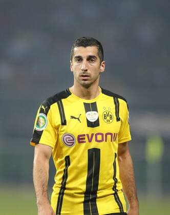 Berlin, Fussball, Saison 2015 2016, DFB Pokal Finale , 21.05.2016, Olympiastadion Berlin, FC Bayern München vs Borussia Dortmund, Henrikh Mkhitaryan BVB Aktion, Einzelbild ,
