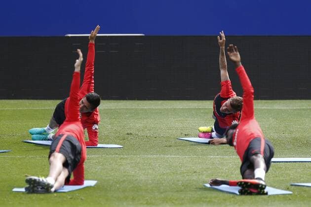Fußball, CL Finale, Atletico Madrid Training Atletico de Madrid s players take part in a team training session at Vicente Calderon stadium in Madrid, Spain, 24 May 2016, to prepare the 2016 UEFA Champions League final against Real Madrid at Guiseppe Meazza stadium in Milan, Italy on 28 May 2016. Atletico de Madrid s training session !ACHTUNG: NUR REDAKTIONELLE NUTZUNG!  20160524-635996886363317508