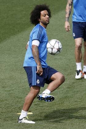 Fußball, CL Finale, Real Madrid Training Real Madrid s Marcelo takes part in a training session at the Valdebebas sports complex in Madrid, Spain, 24 May 2014. Real Madrid will face Atletico Madrid in the UEFA Champions League final at the San Siro stadium in Milano, Italy, on 28 May. Real Madrid training session !ACHTUNG: NUR REDAKTIONELLE NUTZUNG!  20160524-635996887236448149