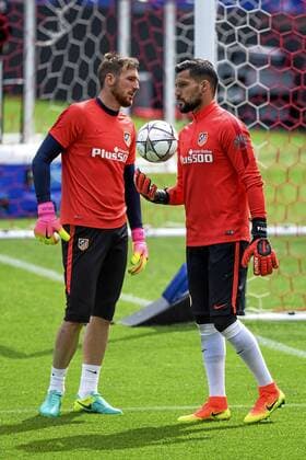 Atletico Madrid training session at Vicente Calderon. In this picture, Oblak and Moya. xJUANxAGUADOx 