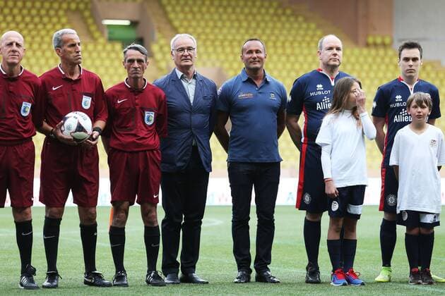 Formel 1, GP von Monaco, Charity Football Match Monaco Grand Prix, Monte Carlo 25 - 29 May 2016 Claudio Ranieri (ITA) Leicester City Manager and HSH Prince Albert of Monaco (MON) at a charity football match. 24.05.2016. 