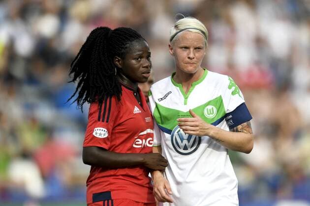 Fußball, Damen, Champions League Finale, VfL Wolfsburg - Olympique Lyon 160526 Lyons Griedge M Bock Bathy och Wolfsburgs Nilla Fischer -- Champions League Finale Damen Frauenfussball Fussball VfL Wolfsburg - Olympique Lyon - 26. mai 2016 in Reggio Emilia.  Copyright: CARLxSANDIN BB160526CS031
