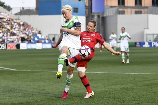 160526 Wolfsburgs Nilla Fischer und Lyons Eugenie Le Sommer -- Champions League Finale Damen Frauenfussball Fussball VfL Wolfsburg - Olympique Lyon - 26. mai 2016 in Reggio Emilia.  Copyright: CARLxSANDIN BB160526CS044