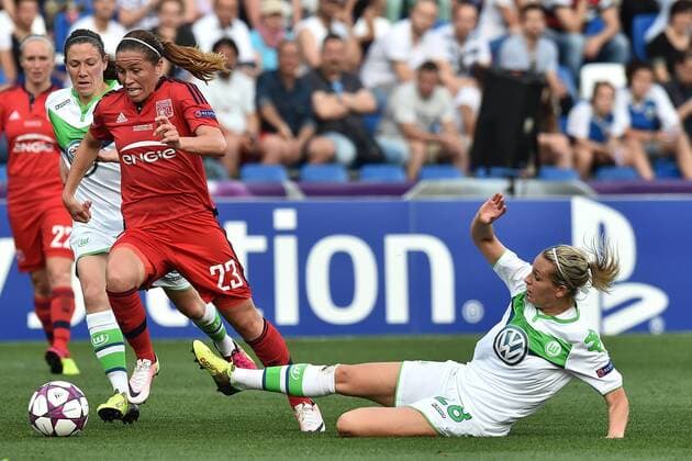 Themen der Woche - Sport Bilder des Tages SPORT Camille Abily Lyon, Lena Goessling Wolfsburg Reggio Emilia 26-05-2016 -- Champions League Finale Damen Frauenfussball Fussball VfL Wolfsburg - Olympique Lyon - 26. mai 2016 in Reggio Emilia andreaxstaccioli
