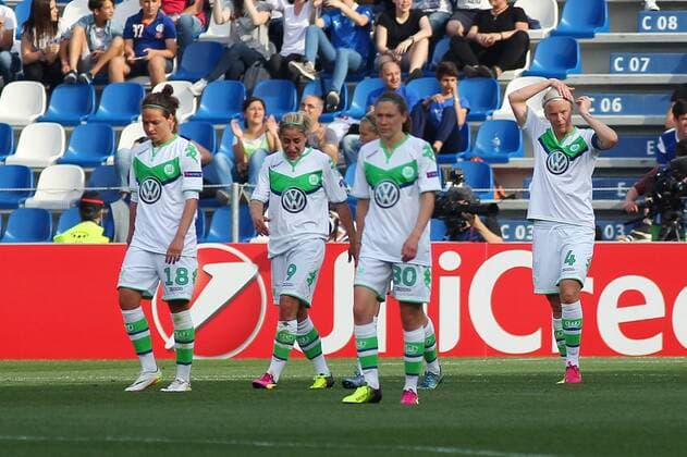 Wolfsburg vs Lyon, CL Frauen, Finale Reggio Emilia, Italien 26.05.2016, FUßBALL - VfL Wolfsburg vs Olympique Lyon, Finale, UEFA Frauen Champions League, Mapaei Stadium, Saison 2015 16. Bild zeigt: VfL Mannschaft nach dem Tor zum 0:1 Reggio Emilia