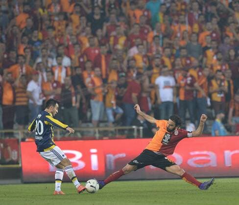Ziraat Turkish Cup Final match between Fenerbahce and Galatasaray at Antalya Arena in Antalya , Turkey on May 26 , 2016. Pictured: Volkan Sen of Fenerbahce and Selcuk Inan (R) of Galatasaray. 