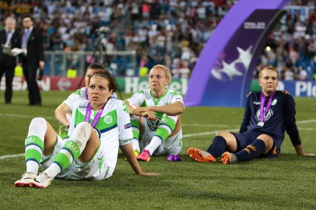 Fußball, UEFA Women s Champions League Finale, VfL Wolfsburg - Olympique Lyon; Vanessa Bernauer (Wolfsburg, 18) (vorne) enttäuscht, frustriert, niedergeschlagen Enttäuschung, Frust, disappointed. xtgx