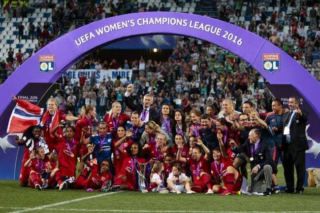 Fußball, UEFA Women s Champions League Finale, VfL Wolfsburg - Olympique Lyon; Teamfoto Lyon Jubel nach dem Abpfiff, Jubel nach Spielende, Freude, Emotion. xtgx