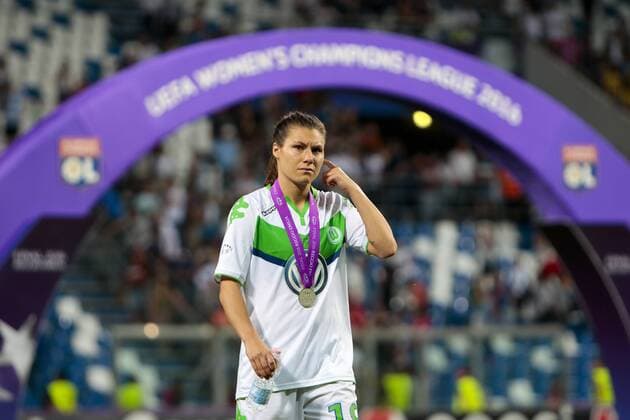 Fußball, UEFA Women s Champions League Finale, VfL Wolfsburg - Olympique Lyon; Ramona Bachmann (Wolfsburg, 19) enttäuscht, frustriert, niedergeschlagen Enttäuschung, Frust, disappointed. xtgx
