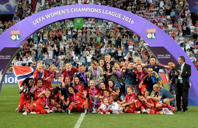 IPP20160527 Football - soccer: UEFA Women s Champions League 2015 2016, Final 2016, VfL Wolfsburg - Olympique Lyon, lyon players celebrating the victory  xHOCHxZWEIx xItalyxPhotoxPressx