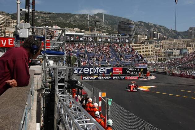 Monaco Grand Prix, Monte Carlo 25 - 29 May 2016 28.05.2016 - Free Practice 3, Gerard Berger (AUT) and Kimi Raikkonen (FIN) Scuderia Ferrari SF16-H 