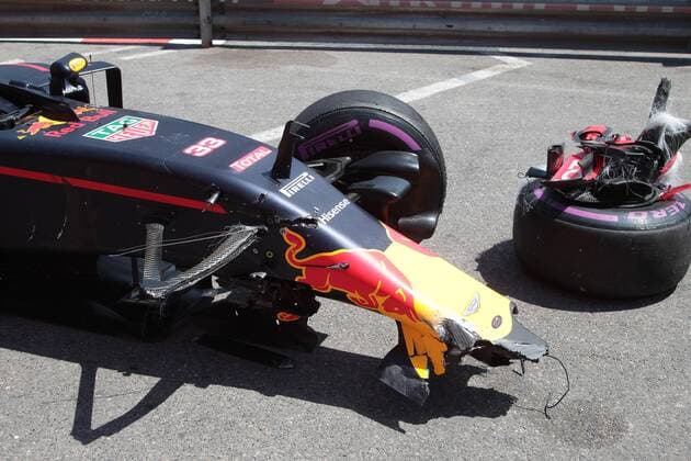 Monaco Grand Prix, Monte Carlo 25 - 29 May 2016 28.05.2016 - Qualifying, Crash, Max Verstappen (NED) Red Bull Racing RB12 