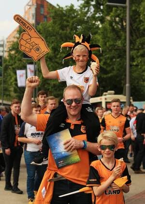 28.05.2016. Wembley Stadium, London, England. Skybet Championship Play Off Final. Sheffield Wednesday versus Hull. Hull fans walk up Wembley Way xMarkxKertonx  ActionPlus11742630