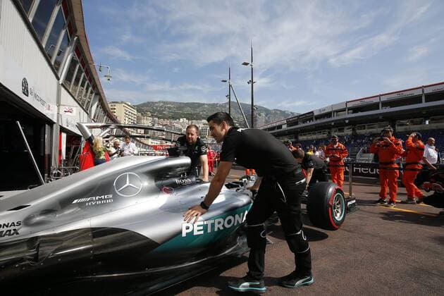 Motorsports: FIA Formula One World Championship WM Weltmeisterschaft 2016, Grand Prix of Monaco, 44 Lewis Hamilton (GBR, Mercedes AMG Petronas Formula One Team), xHOCHxZWEIx