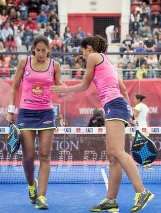 Maria José Sanchez Alayeto and her sister María Pilar Sanchez Alayeto reacts after winning the women s semifinal game against Gemma Triay and Lucia Sanz in the World Padel Tour Madrid Open in Las Rozas, close to Madrid, 28 May 2016. WOMEN SEMFINAL !ACHTUNG: NUR REDAKTIONELLE NUTZUNG!  GRA073 20160528-636000559776736900