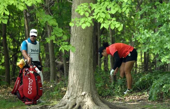 May 28, 2016 - Ann Arbor, Michigan, USA - Aria Jutanugarn of Bangkok, Thailand looks for her ball on the fourth hole during the third round of the inaugural LPGA Golf Damen Volvik Championship at Travis Pointe Country Club in Ann Arbor, MI, USA Saturday, May 28, 2016. LPGA Volvik Championship - Round Three  - ZUMAn230