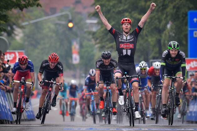 Belgian Zico Waeytens of Team Giant-Alpecin (C) celebrates as he wins before New-Zealand s Daniel McLay of Fortuneo-Vital Concept (R) the sprint at the finish of the final stage of the Baloise Belgium Tour cycling race, 174,2km from Tremelo to Tongeren, on Sunday 29 May 2016. DAVIDxSTOCKMAN  x04861205x