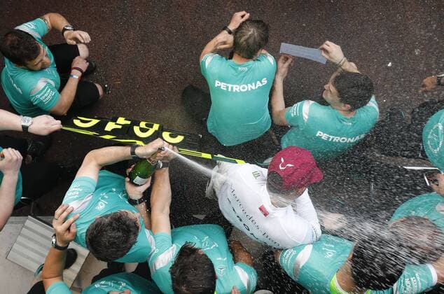 Formel 1, Lewis Hamilton gewinnt GP von Monaco Motorsports: FIA Formula One World Championship WM Weltmeisterschaft 2016, Grand Prix of Monaco, 44 Lewis Hamilton (GBR, Mercedes AMG Petronas Formula One Team), xHOCHxZWEIx