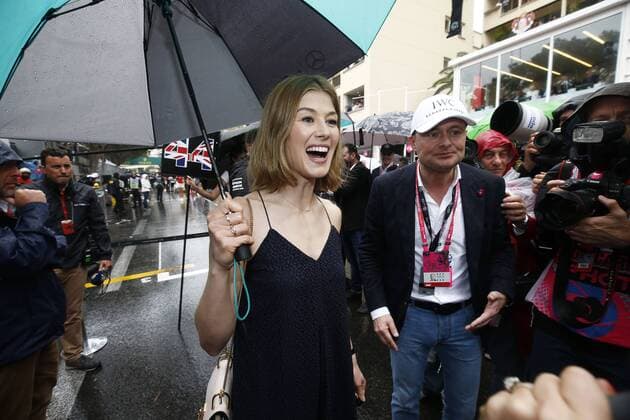 Motorsports: FIA Formula One World Championship WM Weltmeisterschaft 2016, Grand Prix of Monaco, Rosamund Pike (GBR) xHOCHxZWEIx