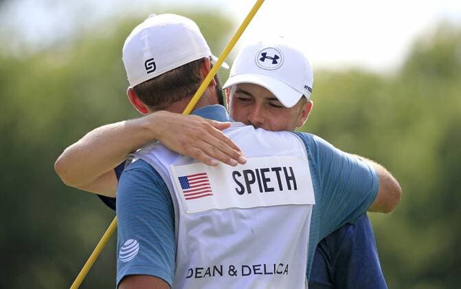 May 29, 2016 - Fort Worth, TX, USA - Jordan Spieth celebrates his win with caddie Michael Greller on the 18th hole during the Dean & DeLuca Invitational on Sunday, May 29, 2016, at the Colonial Country Club in Fort Worth, Texas. Dean & Deluca Invitational - ZUMAm67_