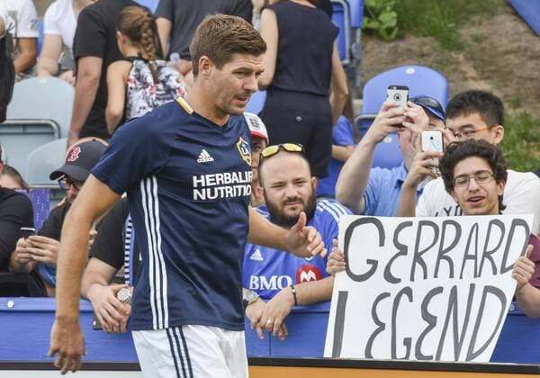 May 28, 2016 - Montreal, QC, Canada - MAY 28, 2016: LA Galaxy midfielder and former Liverpool FC star Steven Gerrard during the pre-game warmup before the MLS Fussball Herren USA match between the Montreal Impact and LA Galaxy at Stade Saputo in Montreal, Quebec. Canada on May 28, 2016. ..Photo: SOCCER: MAY 28 MLS - Galaxy at Impact - ZUMAk120