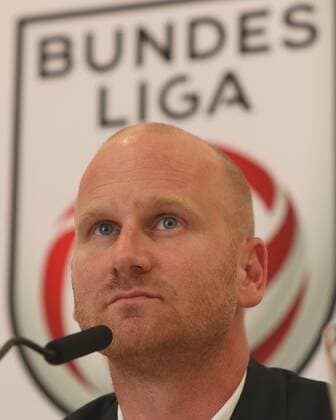 Fußball, Österreich, PK zum neuen Bundesliga-Format SOCCER - BL, OEFB, press conference PK Pressekonferenz KLAGENFURT,AUSTRIA,31.MAY.16 - SOCCER - tipico Bundesliga and OEFB, Oesterreichischer Fussball-Bund, new league format, press conference. Image shows chairman Christian Ebenbauer (Bundesliga). GEPAxpictures xChristianxOrt