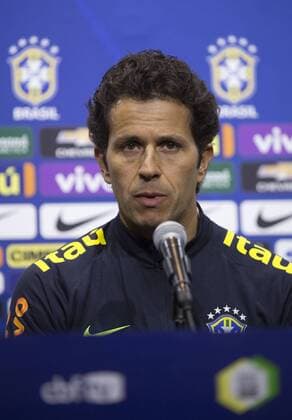 May 31, 2016 - Carson, California, U.S - Team doctor Rodrigo Lasmar of the national team Nationalteam of Brazil during a press conference PK Pressekonferenz at the StubHub Center in Carson California on Tuesday May 31, 2016. The team is preparing for the Copa America Centenario 2016 on Saturday at the Rose Bowl stadium in Pasadena California. Brazil press conference at StubHub Center - ZUMAp124
