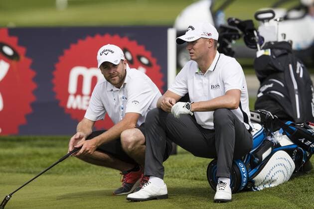 Alex Noren (h) och hans caddie Pro Am Golf Turnier Nordea Masters in Stockholm  Copyright: ANDREASxLxERIKSSON BB160601AE016