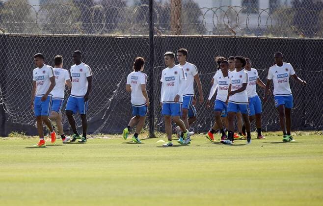 Colombian players take part in a training session of the team in Fremont, California, United States, 1 June 2016. Colombia will make its debut Friday before the United States during the first match of Copa America Centenario. COLOMBIA S SOCCER TEAM TRAINING SESSION !ACHTUNG: NUR REDAKTIONELLE NUTZUNG!  MMD016 20160602-636004330640667855