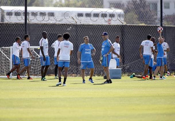 Colombian players take part in a training session of the team in Fremont, California, United States, 1 June 2016. Colombia will make its debut Friday before the United States during the first match of Copa America Centenario. COLOMBIA S SOCCER TEAM TRAINING SESSION !ACHTUNG: NUR REDAKTIONELLE NUTZUNG!  MMD017 20160602-636004330659855117