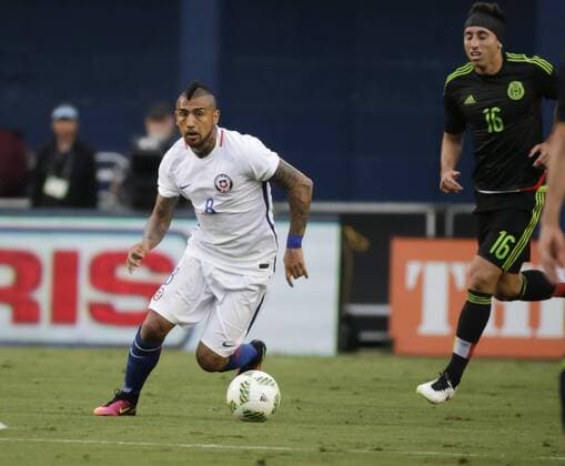 June 01, 2016: Chilean 8 Arturo Vidal looks to move th ball forward during an international soccer match between Mexico and Chile at Qualcomm Stadium in San Diego, California. Soccer 2016: Mexico vs Chile JUN 01 - ZUMAc04_