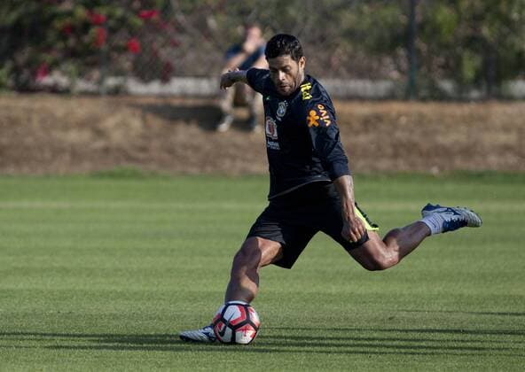 Hulk of Brazilian national soccer team participates in a training session at the StubHub Center in Carson California, US, 01 June 2016. The team is preparing for the Copa America Centenario 2016. EFE ARIANA RUIZ Brazilian national soccer team training session !ACHTUNG: NUR REDAKTIONELLE NUTZUNG!  PAS01 20160602-636004446213086247
