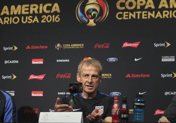 United State s soccer team coach, German Jurgen Klinsmann, delivers a presser at Levi s stadium in Santa Clara, California, United States, 2 June 2016. US will face Colombia at the opening match of Copa America Centenario 3 June 2016. EFE David Fernandez US COACH PRESSER !ACHTUNG: NUR REDAKTIONELLE NUTZUNG!  SCL005 20160603-636005128464280514