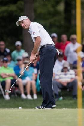 June 2, 2016 - Dublin, Ohio, U.S - Jim Furyk putts on the sixth hold during the first round of The Memorial Tournament at Muirfield Village Golf Club, Dublin, Ohio. PGA Golf Herren 2016 - The Memorial Tournament - First Round - ZUMAs304