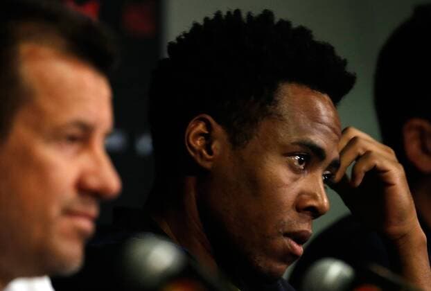Brazilian Natinal Team Coach, Carlos Dunga (L) and Player Elias (R), participate in a press conference PK Pressekonferenz before facing Ecuador on 04 June in a Copa America Centenario match in Pasadena, USA, 03 June 2016. EFE Juan Carlos Cardenas BRAZILIAN national team Nationalteam PRESS CONFERENCE !ACHTUNG: NUR REDAKTIONELLE NUTZUNG!  PSD106 20160604-636006082734549904