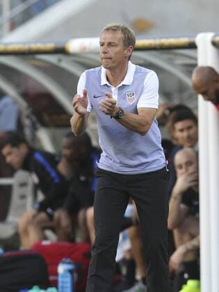 US Coach, Jurgen Klinsmann, observes the match against Colombia, during the inauguration match of the Copa America Centenario 2016 at Levi s Stadium in Santa Clara, USA, 03 June 2016. EFE David Fernandez COLOMBIA VS. EE.UU. !ACHTUNG: NUR REDAKTIONELLE NUTZUNG!  COL45 20160604-636006128907568825