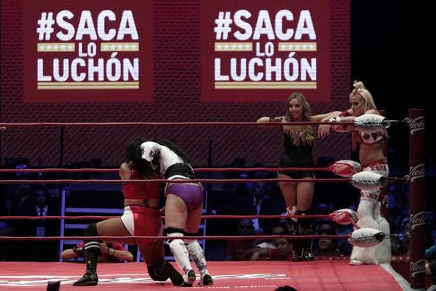 Canadian Allie (L) in action with Japanese Sumire Natsu (2-L) during the second edition of the World Championship WM Weltmeisterschaft of Wrestling Free Style in Puebla, Mexico, 03 June 2016. Second edition of the World Championship of Wrestling Free Style !ACHTUNG: NUR REDAKTIONELLE NUTZUNG!  MEX602 20160604-636006239201816476