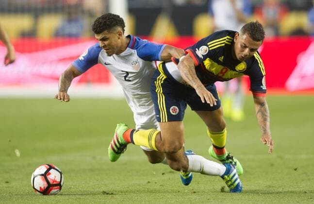 (160604) -- SANTA CLARA, June 3, 2016 -- Colombian player Edwin Cardona (R) vies with USA player DeAndre Yedlin during the opening match of Copa America Centenario between Colombia and the United States at the Levi s Stadium in Santa Clara, California, the United States, June 3, 2016. Colombia won 2-0. ) (SP)USA -SANTA CLARA-COPA AMERICA CENTENARIO-COLOMBIA VS US YangxLei 