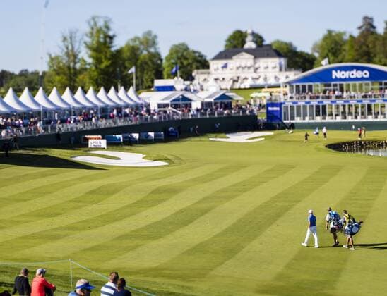 160604 Ledarbollen med Matthew Fritzpatrick, England gar pa 18:e fairway under dag tre av golftävlingen Nordea Masters den 4 Juni 2016 i Stockholm.  Copyright: ANDREASxSANDSTRÖM BB160604BB153