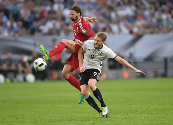 04.06.2016, Fussball Laenderspiel Nationalteam, Deutschland - Ungarn, Andre Schuerrle, Andre Schürrle (Deutschland), re., gegen Tamas Kadar (Ungarn)