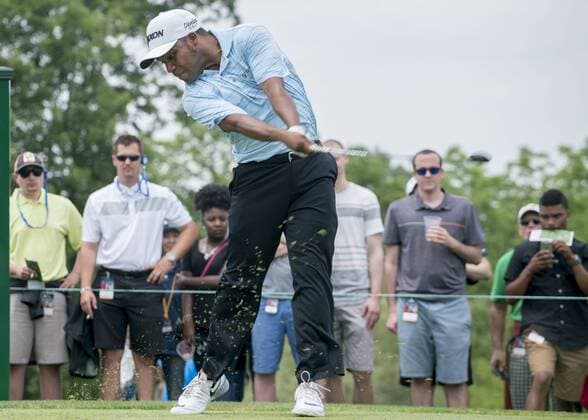 June 04 2016: Dublin, OH, USA: Harold Varner III teeing off during the Third Round of the Memorial Tournament presented by Nationwide at the Muirfield Village Golf Club. (Photo by Jason Mowry Icon Sportwire) GOLF: JUN 04 PGA Golf Herren - the Memorial Tournament presented by Nationwide - Third Round Icon160604019 EDITORIAL USE ONLY