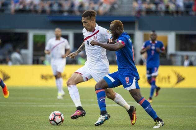 June 4, 2016 - Seattle, Washington, U.S - Peru forward JOSE PAOLO GUERRERO (9) and Haiti defender REGINAL GOREUX vie for the ball during the Copa America Centenario football tournament at Century Link Field in Seattle, Washington, United States, on June 4, 2016 Soccer 2016 - Copa America Centenario Haiti vs. Peru 0-1 - ZUMAs192