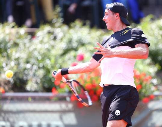 Tennis, Franken Challenge in Fürth 05.06.2016 - Tennis - ATP Tennis Herren Challenger Tour - Franken Challenge - Tournament Turnier - Männer Herren Finale - JüRa - Jan-Lennard Struff (Deutschland)