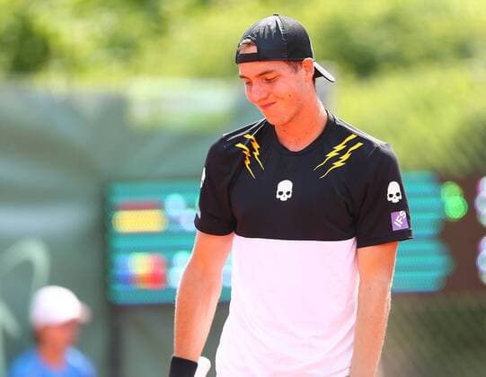Tennis, Franken Challenge in Fürth 05.06.2016 - Tennis - ATP Tennis Herren Challenger Tour - Franken Challenge - Tournament Turnier - Männer Herren Finale - JüRa - Jan-Lennard Struff (Deutschland) enttäuscht Enttäuschung