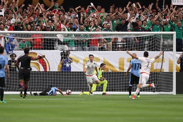05 June 2016: Mexico midfielder Hector Herrera 16 reacts after scoring during the first half of the Copa America Centanario game against Uruguay at University of Phoenix Stadium in Glendale, Az. (Photo by Chris Coduto Icon Sportswire) SOCCER: JUN 05 Copa America Centenario - Mexico v Uruguay Icon3171606050219 EDITORIAL USE ONLY