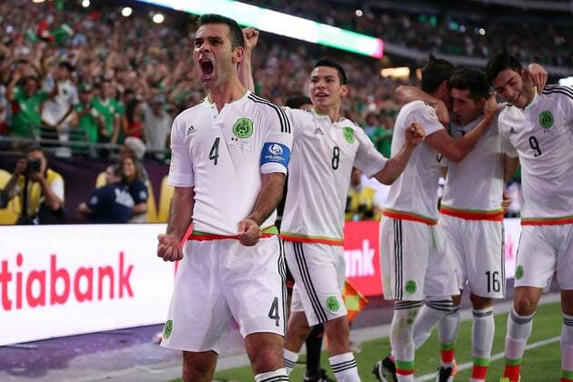 05 June 2016: Mexico defender Rafael M?rquez 4 (left) reacts after his goal during the second half of the Copa America Centanario game against Uruguay at University of Phoenix Stadium in Glendale, Az. Mexico won 3-1. (Photo by Chris Coduto Icon Sportswire) SOCCER: JUN 05 Copa America Centenario - Mexico v Uruguay Icon3171606051621 EDITORIAL USE ONLY