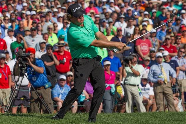 June 05, 2016: William McGirt chips from off the green on the second playoff hole during the Final Round of the Memorial Tournament presented by Nationwide at Muirfield Village Golf Club in Dublin, OH. (Photo by Michael Griggs Icon Sportswire) GOLF: JUN 05 PGA Golf Herren - the Memorial Tournament presented by Nationwide - Final Round Icon160605012 EDITORIAL USE ONLY