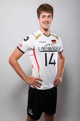 03.06.2015, Sportcentrum Papendal, Papendal Volleyball, Fotoshooting Nationalmannschaft Männer Maenner Tom Strohbach ( 14 GER)