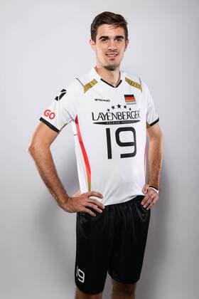 03.06.2015, Sportcentrum Papendal, Papendal Volleyball, Fotoshooting Nationalmannschaft Männer Maenner Daniel Malescha ( 19 GER)