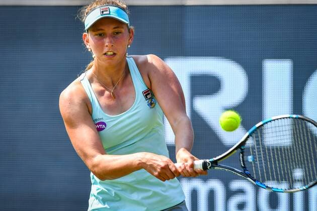 Tennis, WTA-Turnier in Rosmalen Belgian Elise Mertens pictured in action during a first round game between between Belgian Elise Mertens and French Eugenie Bouchard during the Ricoh Open WTA Tennis Damen tennis tournament in Rosmalen, the Netherlands, Monday 06 June 2016. LUCxCLAESSEN  x04866468x